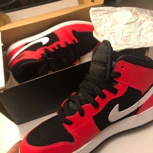 JORDAN MID INFRA RED